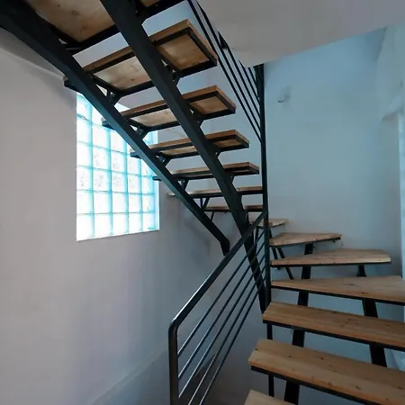 Triplex In With Pool & Partial Sea View *