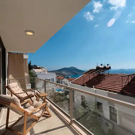 Triplex In With Pool & Partial Sea View *